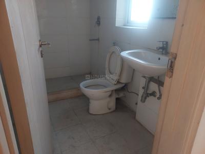 Bathroom Image of 2230 Sq.ft 4 BHK Apartment / Flat for sale in DLF New Town Heights, Sector 91 Gurgaon for Rs. 26000000