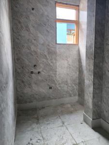 Common Bathroom Image of 650 Sq.ft 2 BHK Apartment / Flat for sale in Sangam Vihar New Delhi for Rs. 3200000