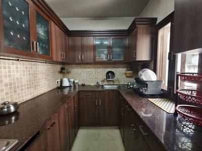 Kitchen Image of 1800 Sq.ft 2 BHK Builder Floor for rent in Sarva Priya Apartments, Hauz Khas New Delhi for Rs. 108000