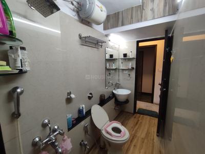 Bathroom Image of 1430 Sq.ft 3 BHK Apartment / Flat for sale in Hiranandani Gardens Valencia, Powai Mumbai for Rs. 52000000
