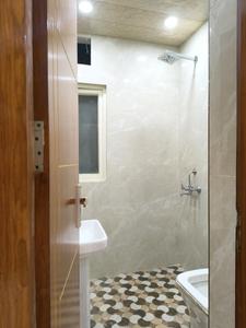 Common Bathroom Image of 1250 Sq.ft 3 BHK Builder Floor for sale in Indirapuram Ghaziabad for Rs. 8700000