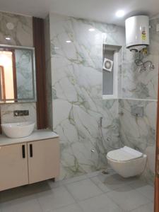 Common Bathroom Image of 1300 Sq.ft 3 BHK Apartment / Flat for sale in Vikaspuri New Delhi for Rs. 16500000