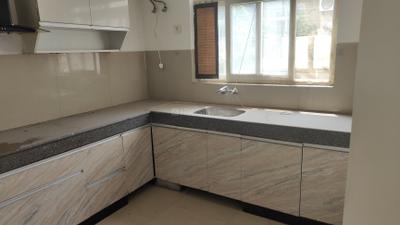 Kitchen Image of 1380 Sq.ft 3 BHK Builder Floor for rent in Emaar Emerald Hill, Sector 65 Gurgaon for Rs. 54500