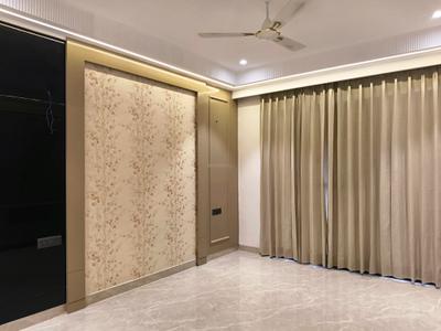 Bedroom Image of 2500 Sq.ft 4 BHK Builder Floor for sale in Ansal Versalia, Sector 67 Gurgaon for Rs. 27000000