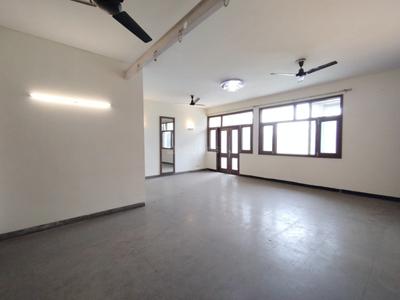 Hall Image of 3600 Sq.ft 3.5 BHK Builder Floor for rent in East Of Kailash New Delhi for Rs. 125000