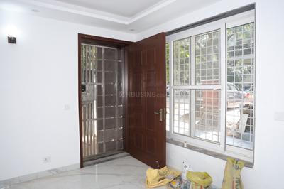 Bedroom Image of 2000 Sq.ft 4 BHK Apartment / Flat for rent in Vasant Kunj New Delhi for Rs. 145000