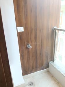 Balcony Image of 700 Sq.ft 1 BHK Builder Floor for rent in Panchsheel Park New Delhi for Rs. 26000