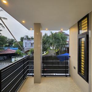 Balcony Image of 4100 Sq.ft 4 BHK Independent House for sale in Kakkanad Kochi for Rs. 30000000