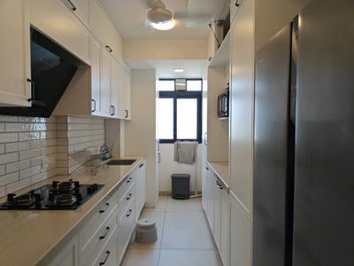 Kitchen Image of 1000 Sq.ft 2 BHK Apartment / Flat for rent in Raheja Acropolis, Chembur Mumbai for Rs. 70000