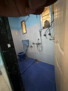 Bathroom Image of 750 Sq.ft 2 BHK Apartment / Flat for rent in Vashi Navi Mumbai for Rs. 36000
