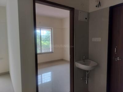 Bathroom Image of 600 Sq.ft 1 BHK Apartment / Flat for rent in Sharada Myria A Wing, Dhayari Pune for Rs. 12500