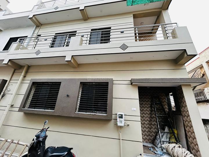 Isanpur Main Image 1