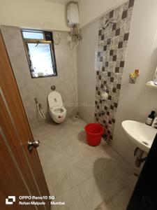 Bathroom Image of Mumbai homes pg in Kurla East, Mumbai