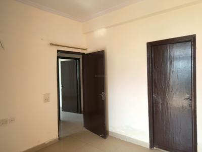 Bedroom Image of 1350 Sq.ft 3 BHK Apartment / Flat for rent in Mahagun Mosaic, Vaishali Ghaziabad for Rs. 30000