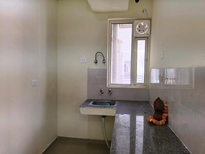 Kitchen Image of 1300 Sq.ft 3 BHK Apartment / Flat for rent in Pyramid Infinity, Sector 70 Gurgaon for Rs. 26100