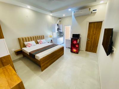 Bedroom Image of 580 Sq.ft 1 RK Builder Floor for rent in South City Floors 1, Sector 41 Gurgaon for Rs. 21000