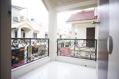 Balcony Image of 2790 Sq.ft 4 BHK Independent House for sale in Thaltej Ahmedabad for Rs. 65000000