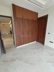 Bedroom Image of 3600 Sq.ft 4 BHK Independent House for rent in Sector 72 Noida for Rs. 70000
