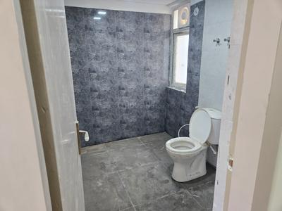 Image of 1550 Sq.ft 3 BHK Apartment / Flat for sale in Sector 107, Noida for Rs. 20100000