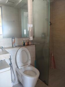 Bathroom Image of 550 Sq.ft 1 BHK Apartment / Flat for sale in Hiranandani Maple A B and C Wing, Powai Mumbai for Rs. 16500000