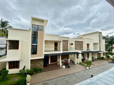 Image of 2610 Sq.ft 4 BHK Villa for sale in Edappally, Kochi for Rs. 21500000