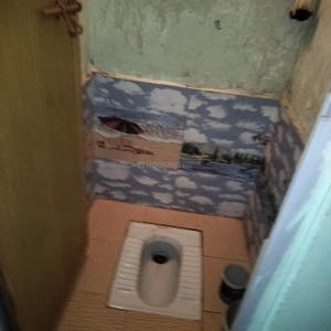 Bathroom Image of 900 Sq.ft 1 RK Independent House for rent in Waghodia Road Vadodara for Rs. 10000