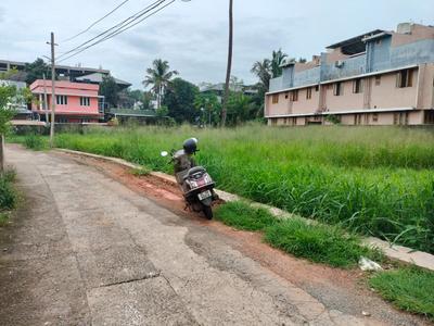 Image of 1800 Sq.ft Residential Plot / Land for sale in Maradu, Kochi for Rs. 1450000