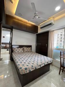 Bedroom Image of 585 Sq.ft 2 BHK Apartment / Flat for rent in Lodha Amara, Kolshet Thane for Rs. 40000