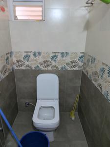 Common Bathroom Image of 1215 Sq.ft 2 BHK Apartment / Flat for sale in Nayans Nature Springs, Kukatpally Hyderabad for Rs. 10500000