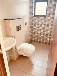 Bathroom Image of 950 Sq.ft 2 BHK Apartment / Flat for sale in Bavdhan Pune for Rs. 8200000
