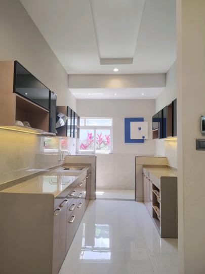 Sonigara Twin Towers Main Image 1