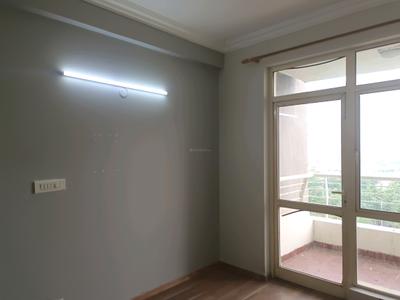 Bedroom Image of 1800 Sq.ft 3 BHK Apartment / Flat for rent in Raheja Vedaanta, Sector 108 Gurgaon for Rs. 35000