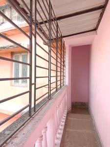 Living Room Image of 500 Sq.ft 1 BHK Builder Floor for rent in Kalighat Kolkata for Rs. 15000