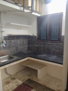 Kitchen Image of 600 Sq.ft 1 BHK Apartment / Flat for rent in Adambakkam Chennai for Rs. 14000