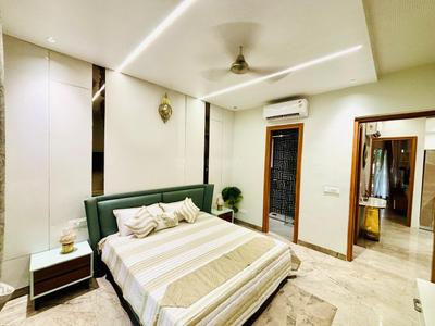 Bedroom Image of 1835 Sq.ft 3 BHK Apartment / Flat for sale in Mayfair Park, Sanauli Zirakpur for Rs. 12150000