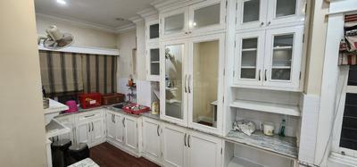 Bathroom Image of 1900 Sq.ft 4 BHK Apartment / Flat for sale in Sai Sampada, L I G Colony Indore for Rs. 16900000