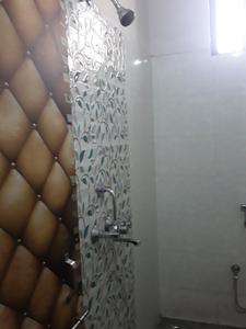 Bathroom Image of 650 Sq.ft 2 BHK Builder Floor for rent in Manyawas Jaipur for Rs. 9000