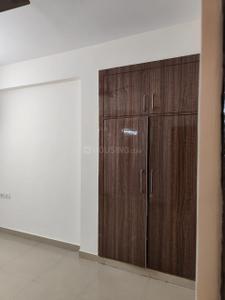Bedroom Image of 935 Sq.ft 2 BHK Apartment / Flat for rent in Arihant Arden, Noida Extension Greater Noida for Rs. 17000