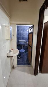 Bathroom Image of 602 Sq.ft 1 BHK Apartment / Flat for rent in Dahisar West Mumbai for Rs. 30000