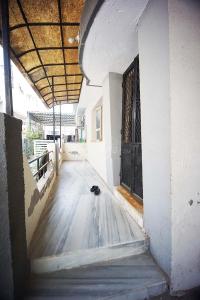 Balcony Image of 1765 Sq.ft 3 BHK Apartment / Flat for sale in Hallmark Treasor, Gandipet Hyderabad for Rs. 21000000