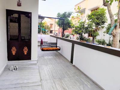 Balcony Image of 1710 Sq.ft 3 BHK Independent House for sale in Chanakyapuri Ahmedabad for Rs. 22500000
