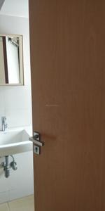Bathroom Image of 1620 Sq.ft 4 BHK Apartment / Flat for sale in Sunbeam Apartments, Powai Mumbai for Rs. 70000000