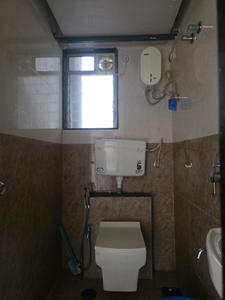Common Bathroom One Image of 675 Sq.ft 1 BHK Apartment / Flat for sale in Sadguru Sky Heights, Nalasopara West Nala Sopara for Rs. 3800000