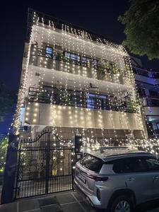 Building Image of Boys PG Noida in Sector 27, Noida