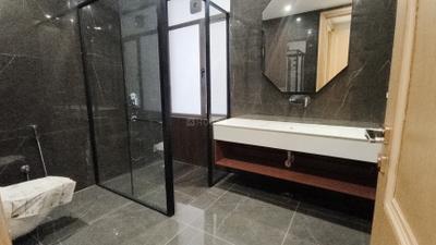 Image of 4300 Sq.ft 5 BHK Builder Floor for sale in Kaushambi, Ghaziabad for Rs. 47500000