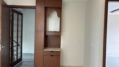 Bedroom Image of 1800 Sq.ft 2 BHK Builder Floor for rent in Palam Vihar Gurgaon for Rs. 44000
