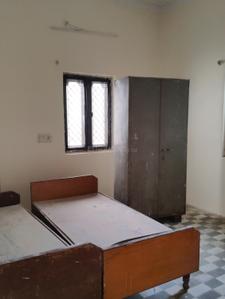 Bedroom Image of 1500 Sq.ft 5 BHK Villa for rent in Priyadarshni Colony Jabalpur for Rs. 30000