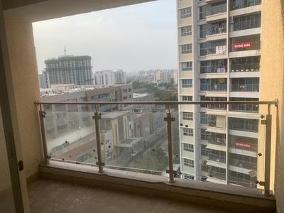 Balcony Image of 1200 Sq.ft 2.5 BHK Apartment / Flat for sale in Amanora Sterling Towers R4, Hadapsar Pune for Rs. 14200000