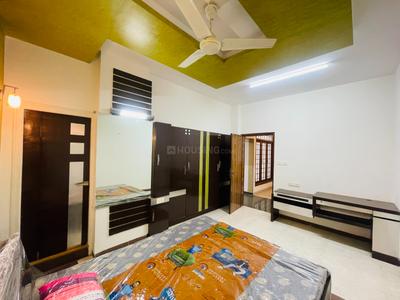 Bedroom Image of 1322 Sq.ft 2 BHK Apartment / Flat for rent in Shyamal Ahmedabad for Rs. 25000