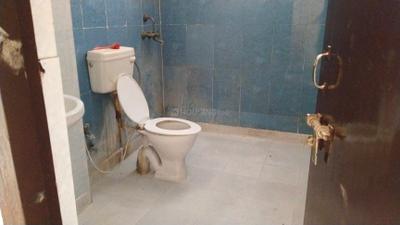 Image of 1700 Sq.ft 3 BHK Apartment / Flat for rent in Cosmos Golden Heights, Crossings Republik, Ghaziabad for Rs. 21000